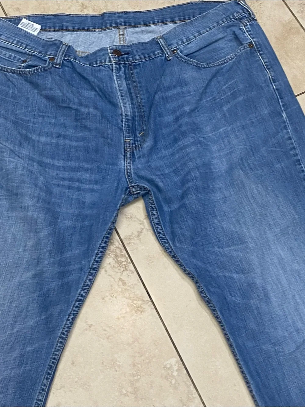 Levi's Relaxed Men’s size 42X32 Fit Blue Denim Jeans Relaxed working Classic